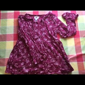 Cute dandelion maroon top